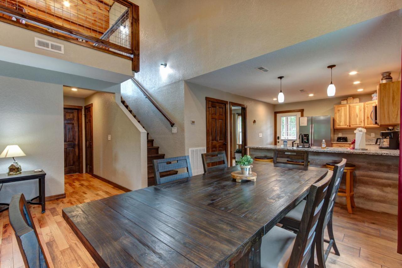 3 Master Bedrooms - Sleeps 10 - Location - Game Room - Hot Tub Pigeon Forge Dış mekan fotoğraf